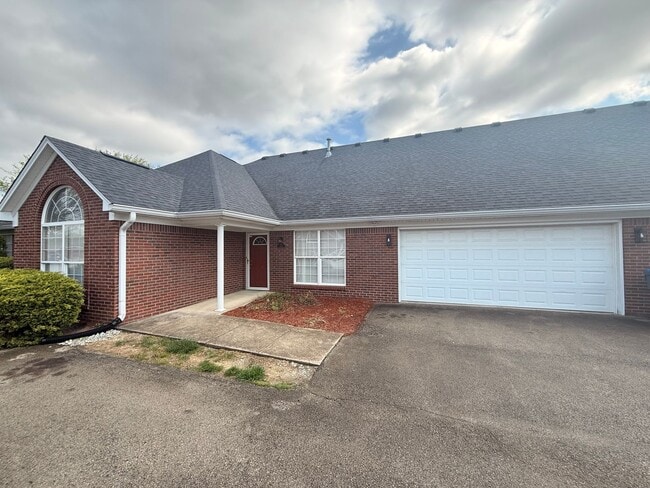 Patio Home in Yorktown Area - Patio Home in Yorktown Area