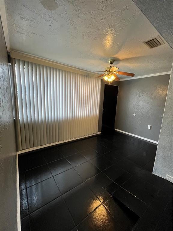 Foto del edificio - 918 W 11th St