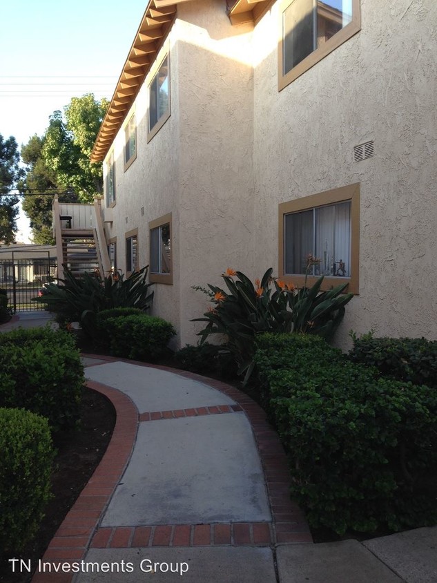 Foto del edificio - 510 E Orangewood Ave