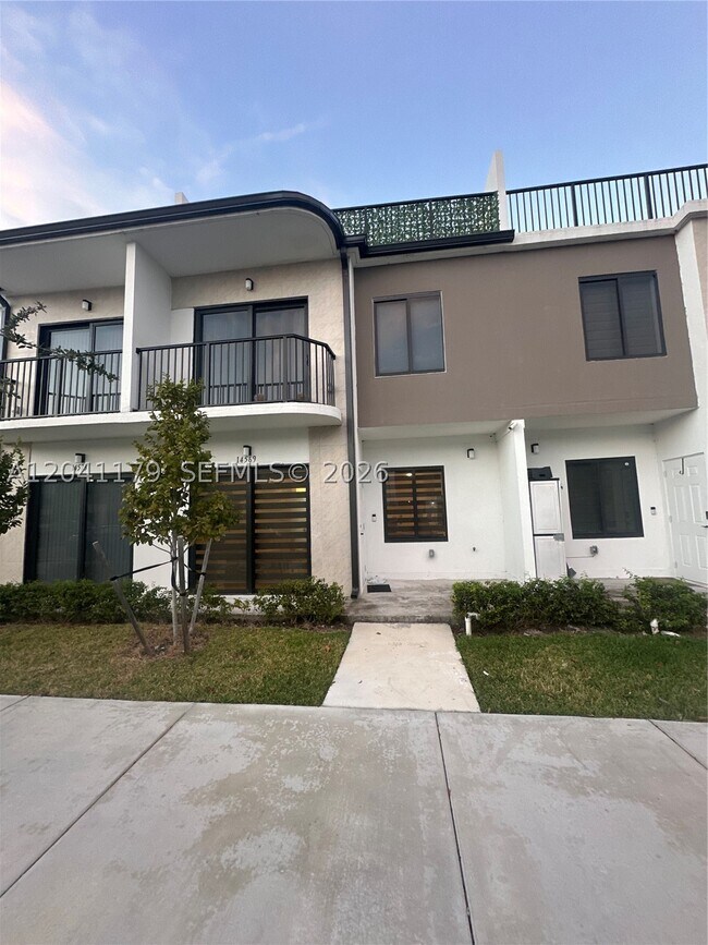 Foto del edificio - 14569 SW 261 St Ter