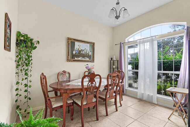 Foto del edificio - 237 N Hidden Tree Dr