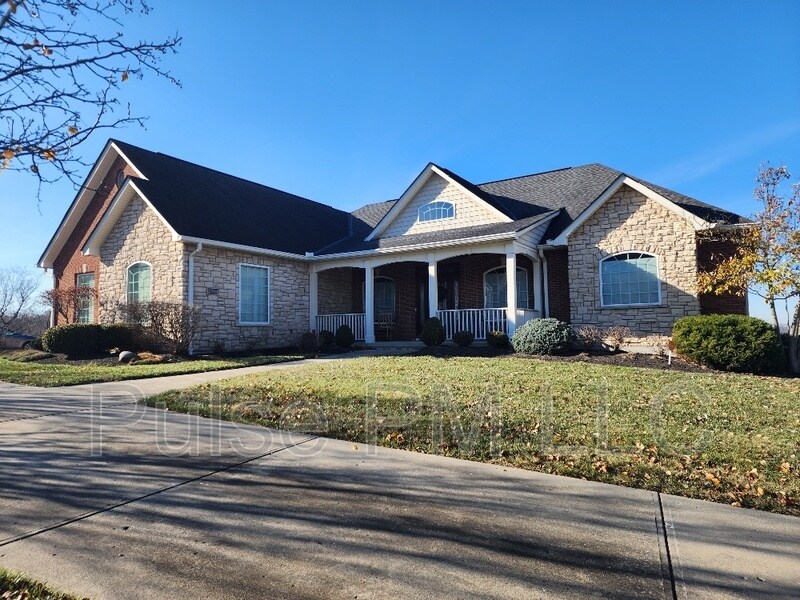 2341 Grandin Ct, Hebron, KY 41048 House Rental in Hebron, KY
