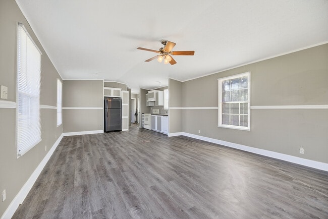 Building Photo - 2382 Bass Dr