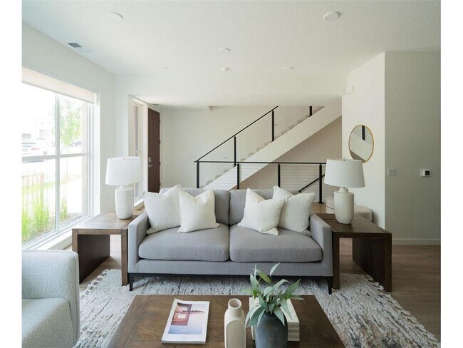 Foto del edificio - 10 West Dr