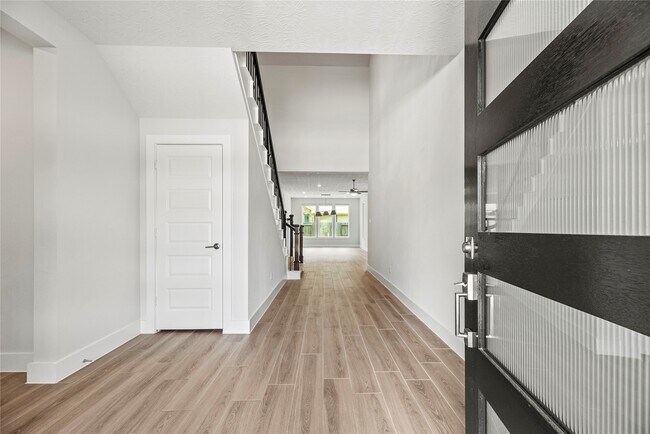 Foto del edificio - 1707 McCrae Hill Ct