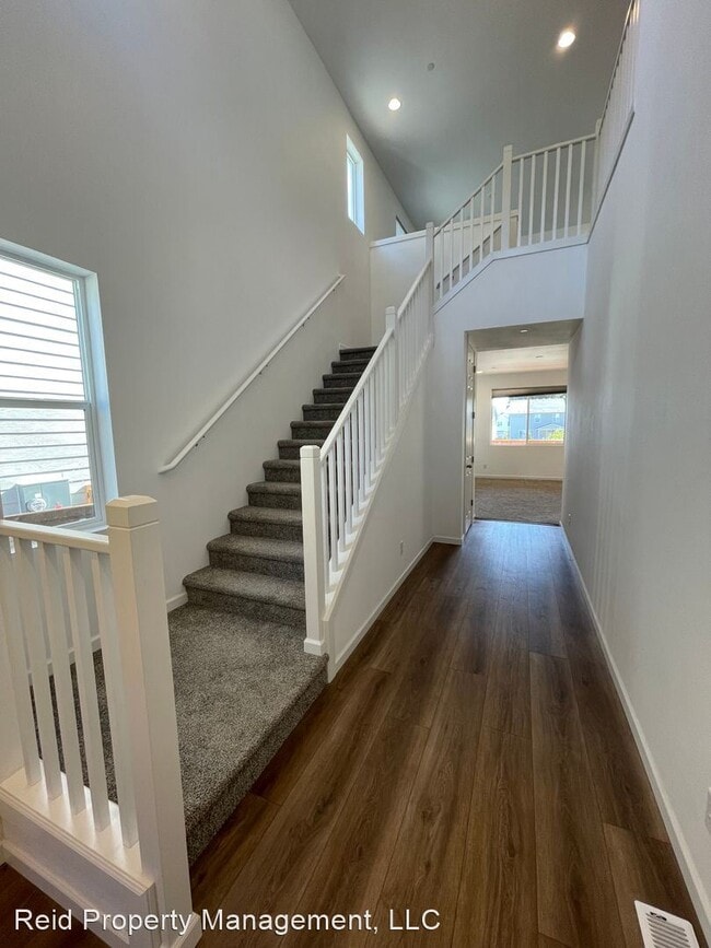 Building Photo - 4 br, 3.5 bath House - 10212 Ramble Drive NW