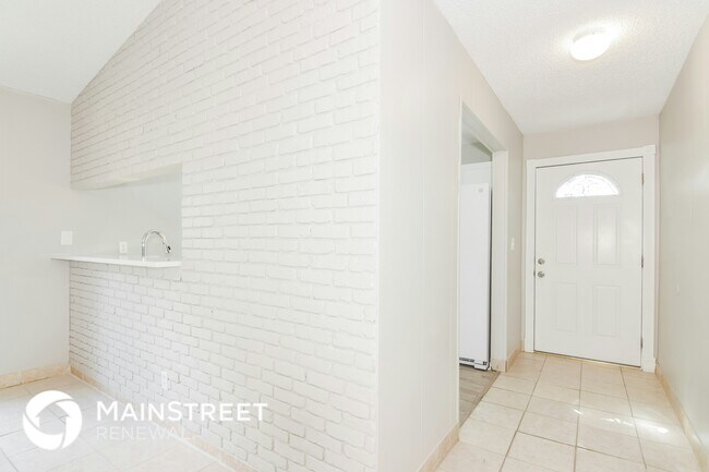 Foto del edificio - 1936 Pinehurst Dr