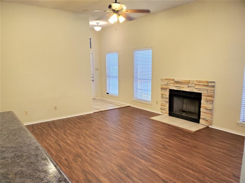 Primary Photo - 1236 W Hudgins St
