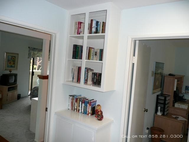 Building Photo - 2727 Ariane Dr