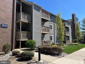 Building Photo - 2109 Ravens Crest Dr