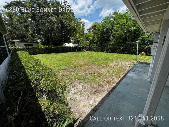 Building Photo - 6850 Blue Bonnet Dr