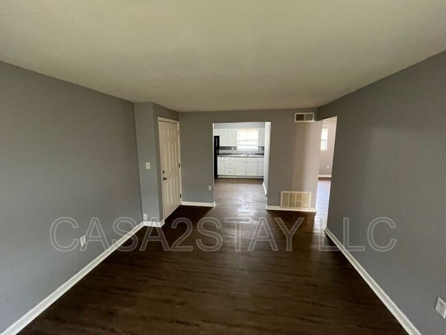 Foto del edificio - 4805 Saddlebrook Ln