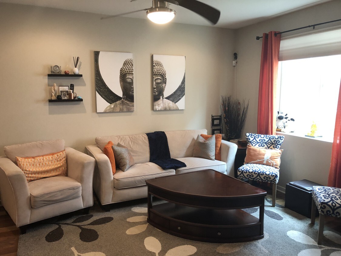 1588 W Artesia Square, Gardena, CA 90248 Condo for Rent in Gardena, CA