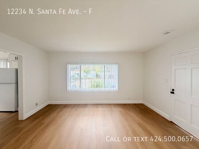 Foto del edificio - 12234 N Santa Fe Ave