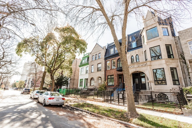 Building Photo - 3638 S King Dr