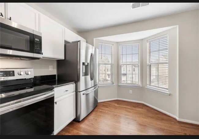Photo - 3854 Meadow Creek Dr Townhome