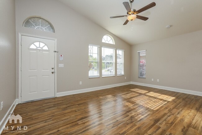 Building Photo - 12137 Pilot Ct