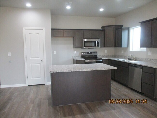 Building Photo - 6194 S Pawnee Ct