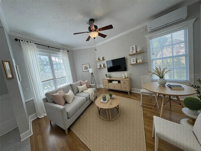 Foto del edificio - 2305 W Texas Ave