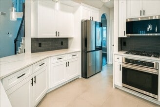 Building Photo - 15427 Bay Tree Landing