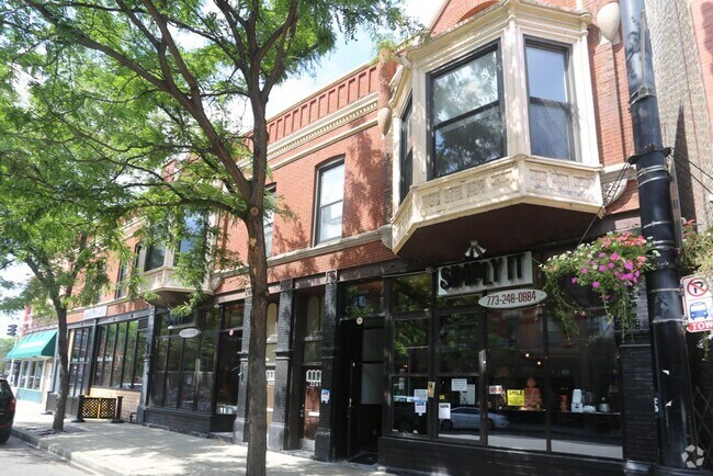 Building Photo - 2269 N Lincoln Ave