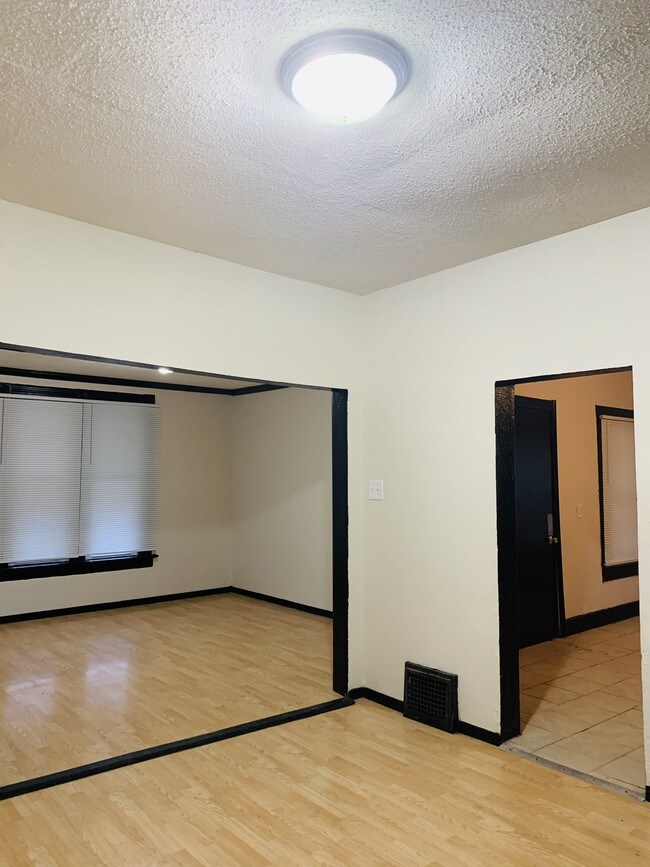 Foto del edificio - 1214 63rd St