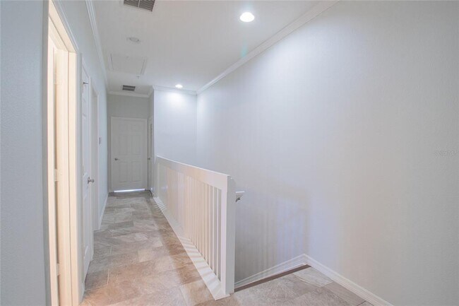 Foto del edificio - 7231 Hamilton Rd