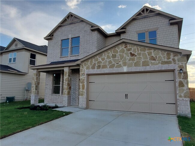 Foto del edificio - 4001 Woodside Dr