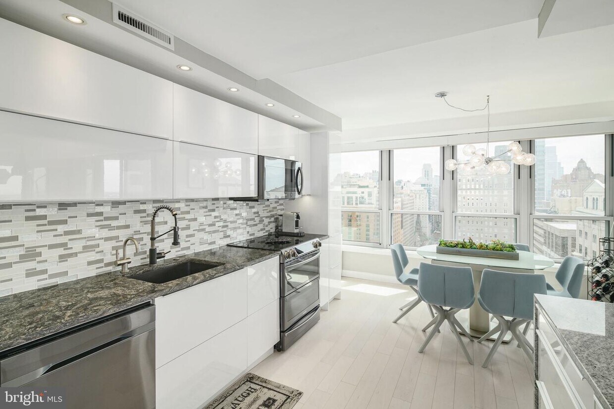 22430 W Rittenhouse Square Unit 2606, Philadelphia, PA 19103