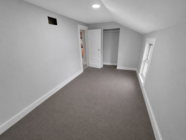 Foto del edificio - 2204 St Clair St