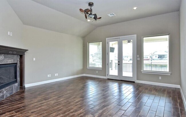 Building Photo - 97 Santa Maria St