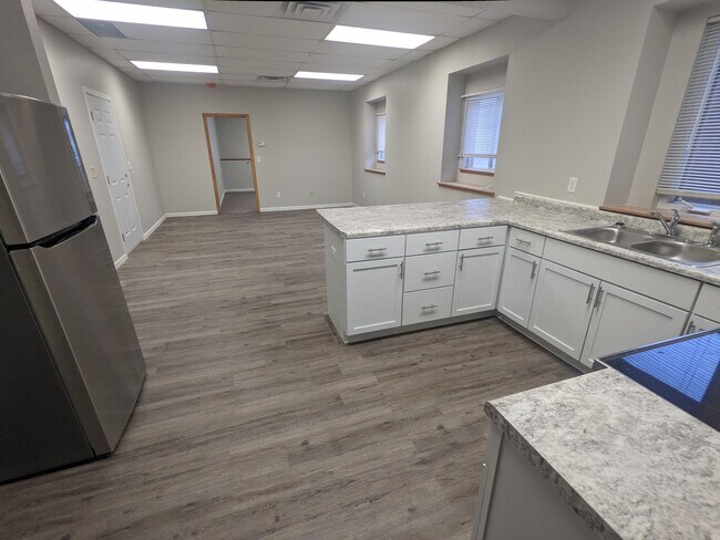 Foto del edificio - 133 South Main Street, Unit Apt 1