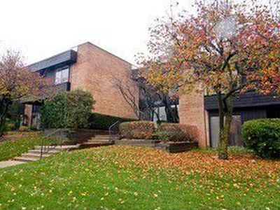 Building Photo - 1295 N Sterling Ave