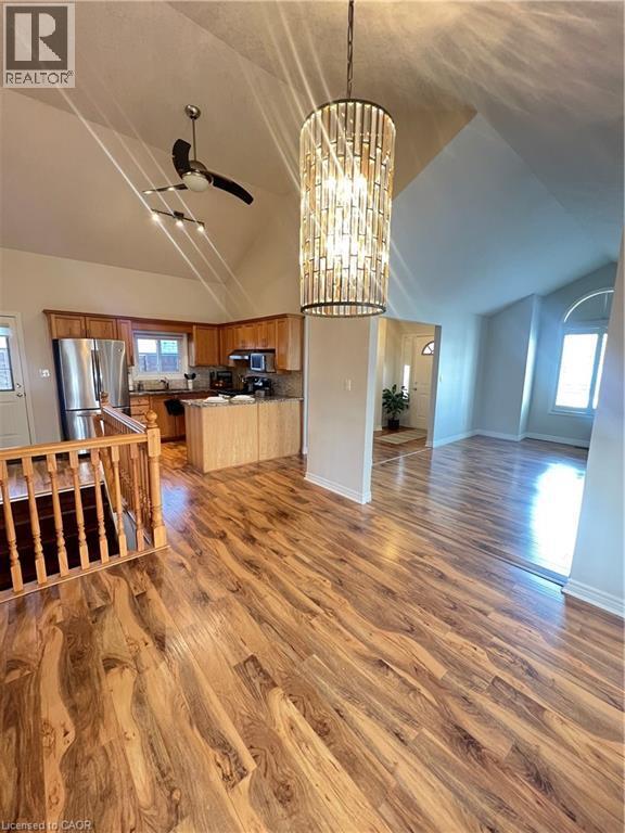 Building Photo - 34 Mountain Mint Crescent