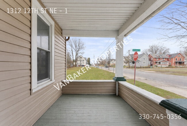 Foto del edificio - 1312 12th St NE