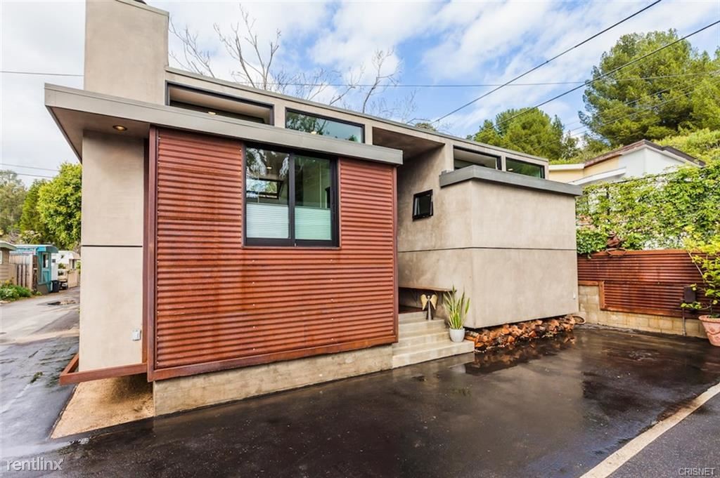 Primary Photo - 1 br, 1 bath House - 15 Paradise Cove Rd