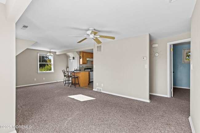 Building Photo - 633 N Manetta Dr