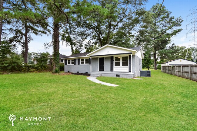 Building Photo - 533 Dawn Dr