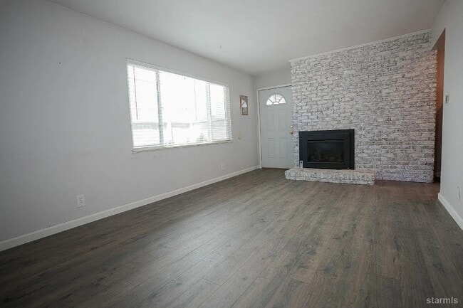Building Photo - 2510 Conestoga St