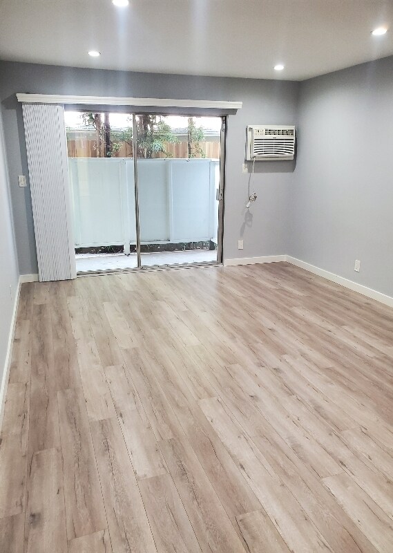 Foto del edificio - 1411 N Sierra Bonita Ave