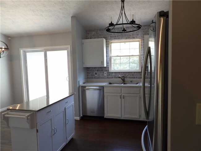 Foto del edificio - 2700 Berwood Ln