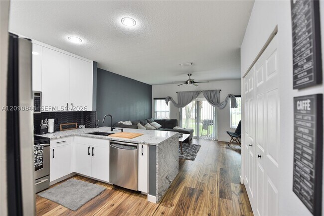 Foto del edificio - 3356 NW 29th Ct