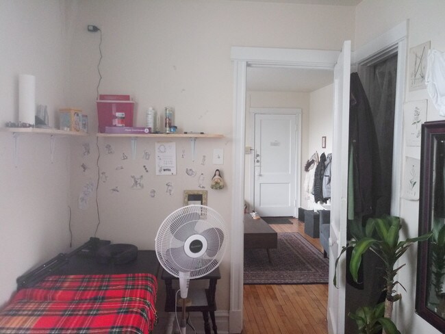 Foto del edificio - 2408 N Mozart St