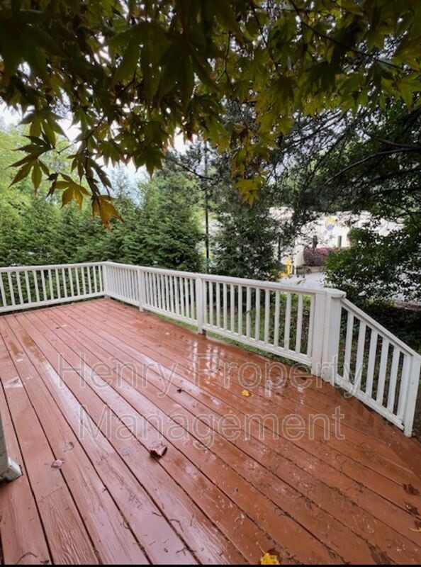 Building Photo - 204 North Dixon Avenue