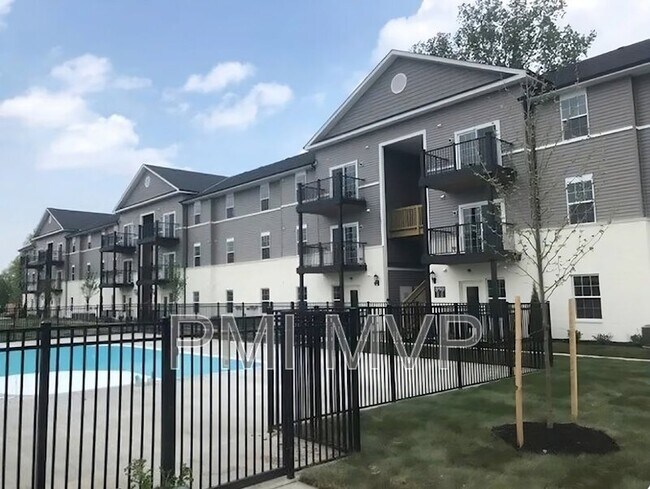 Foto del edificio - 892 Taylor Station Rd