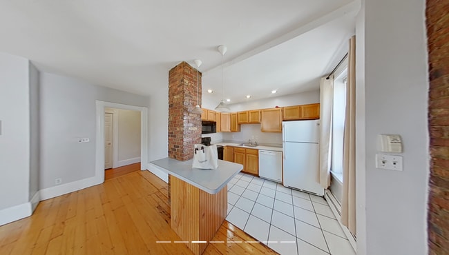 Building Photo - 1536 Tremont St