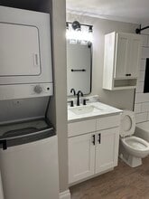 Building Photo - Lake View Shores Apartments