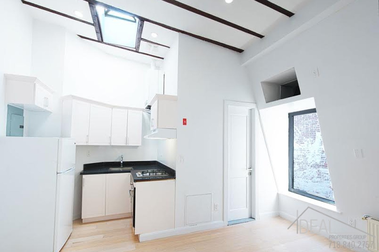 Primary Photo - Beautiful Bed-Stuy Studio LOFT