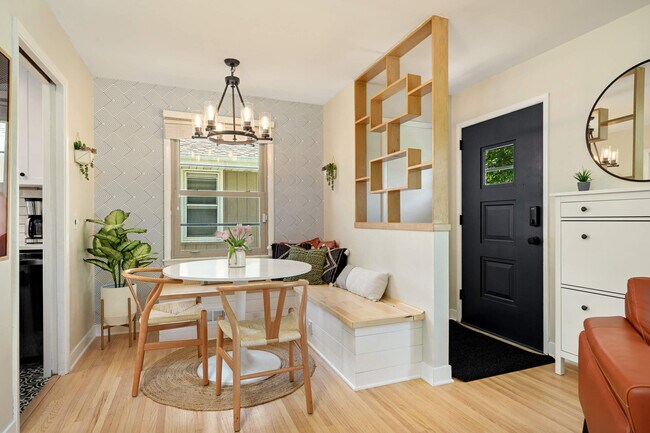 Foto del edificio - 7205 Stevens Ave