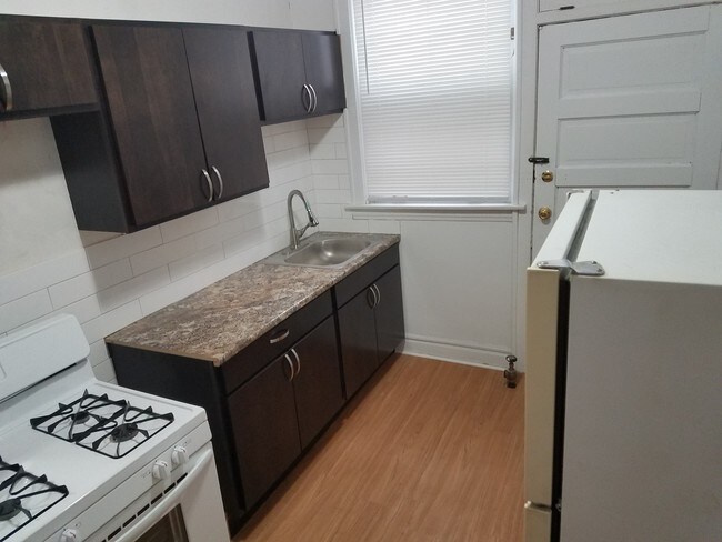 Foto del edificio - 1942 Grove